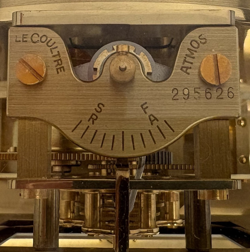1969 Atmos 528-8 Square Dial